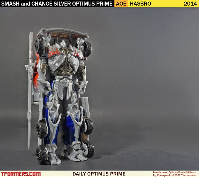 Daily Prime   Smash And Change Silver Optimus Prime  (2 of 3)